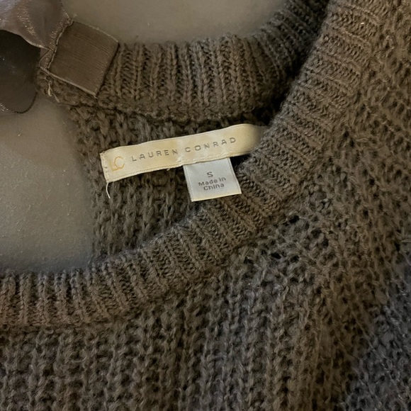 LC Lauren Conrad Gray Sweater sz S - Picture 2 of 2